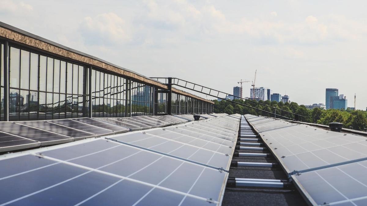 Foto de archivo de placas solares.
