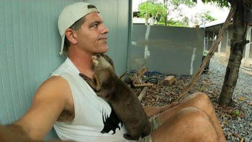 La Obsesión De Frank Cuesta Con Pedro Sánchez Llega Al Límite De Afectar A Sus Animales 8 Son Las Descendientes De Chispas