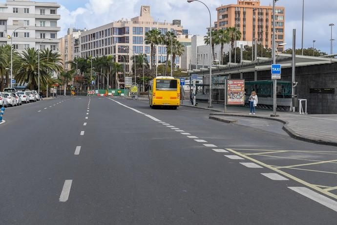 25-03-20 LAS PALMAS DE GRAN CANARIA. CIUDAD. LAS PALMAS DE GRAN CANARIA. Recorrido por la ciudad para vera su desolación.   Fotos: Juan Castro.  | 25/03/2020 | Fotógrafo: Juan Carlos Castro