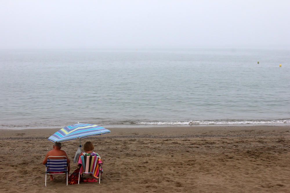 La niebla cubre Málaga.