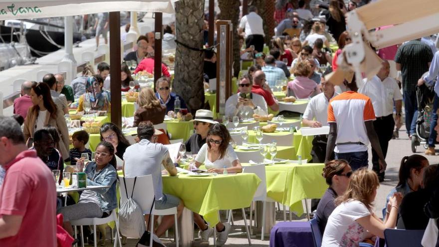 Una Semana Santa y puente de mayo de récord