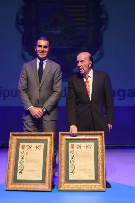 El cantaor y humorista ha sido nombrado Hijo Predilecto de Málaga y el italiano, extécnico de Unicaja y seleccionador nacional de baloncesto, Hijo Adoptivo.