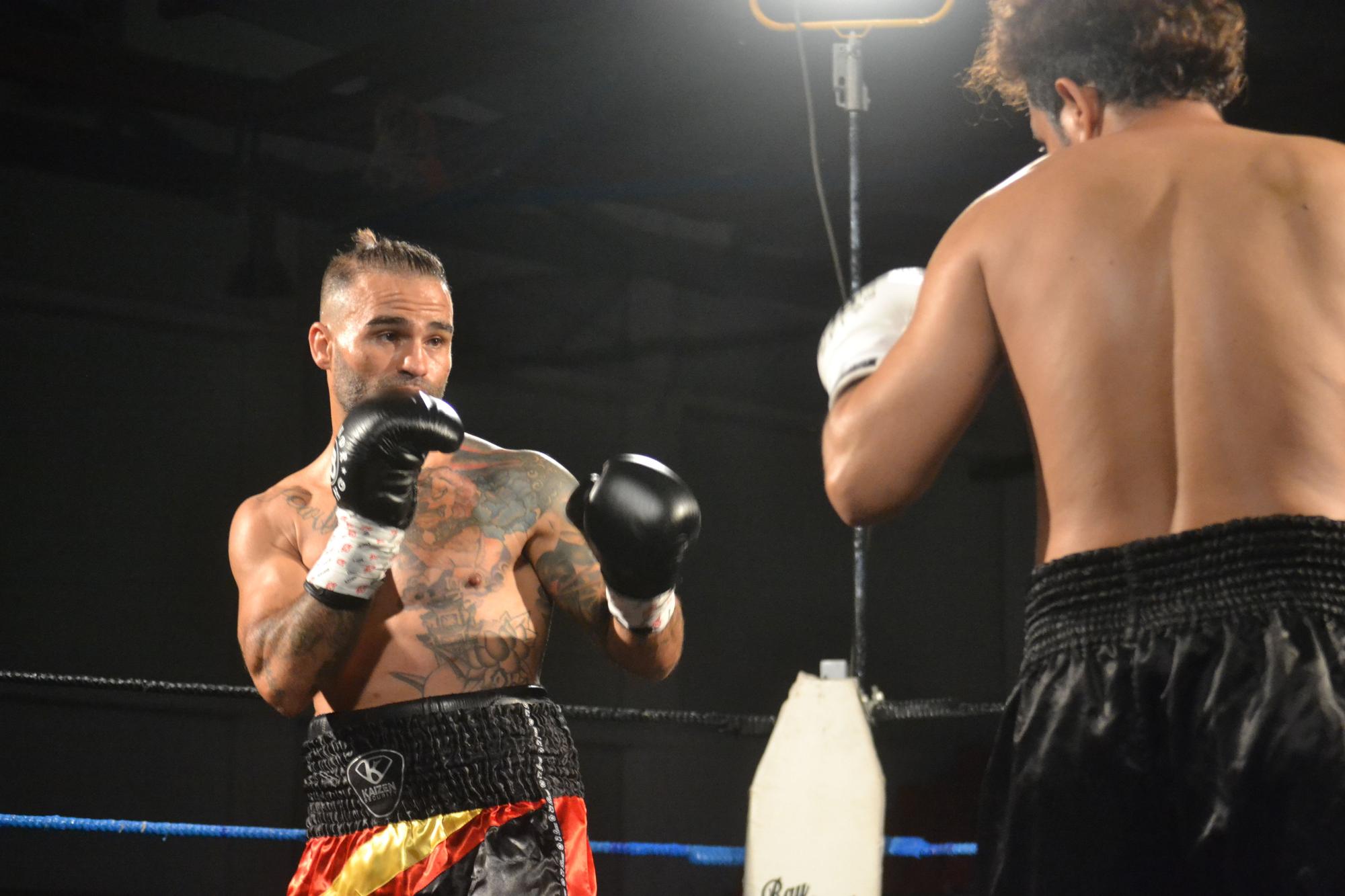 Noche mágica de boxeo en el Polideportivo Melanie Costa de Calvià