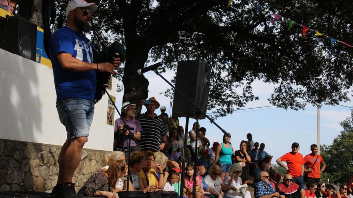 La gaita vibra en Pedrazales