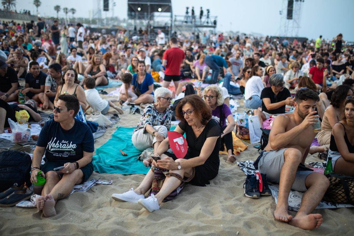 El concierto del Liceu en la playa del Bogatell