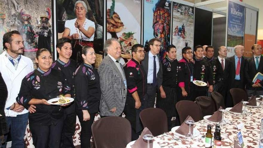 Chefs, empresarios y representantes del gobierno mexicano. // I. O.