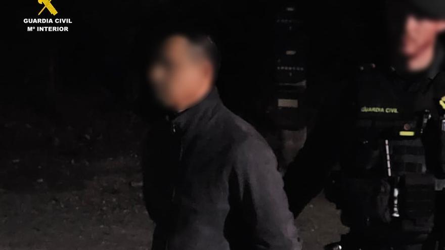 La Guardia Civil de Calp detiene a un hombre buscado por Hungría mientras conducía un coche robado