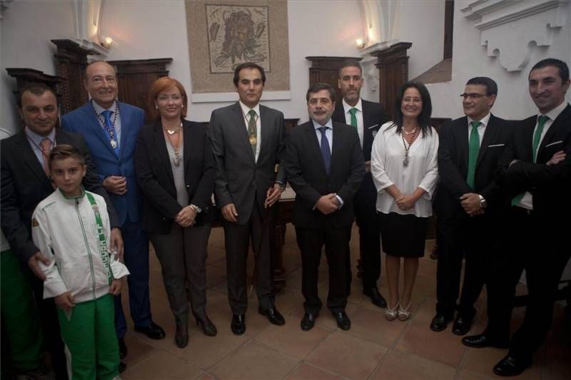 La entrada de la Medalla de Oro de la ciudad al Córdoba CF, en imágenes