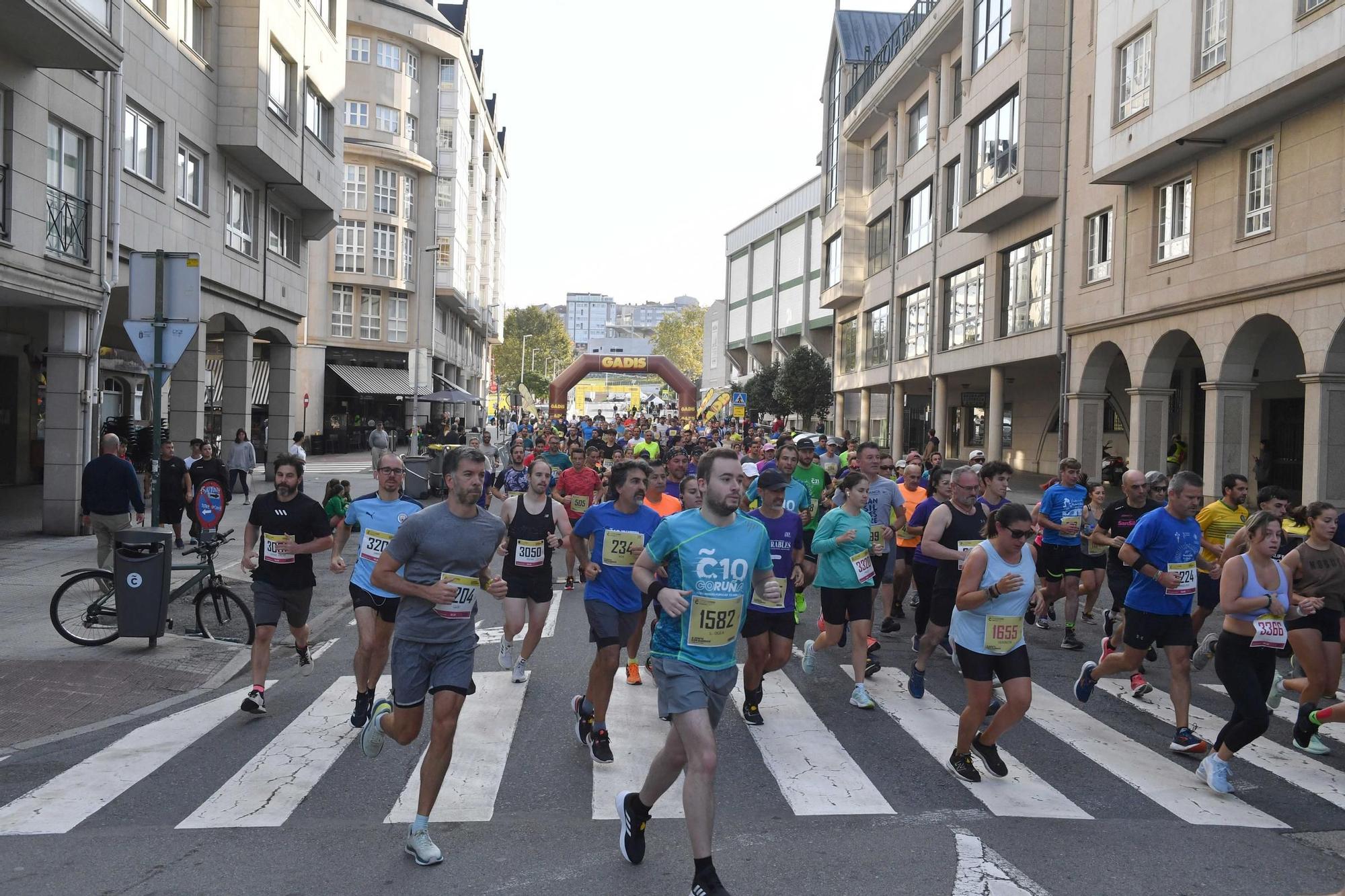 Más de mil corredores completan la carrera popular de Matogrande a Xuxán