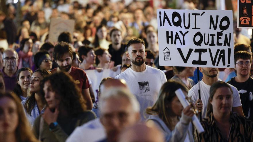 Una marea recorre Valencia en defensa de una vivienda digna