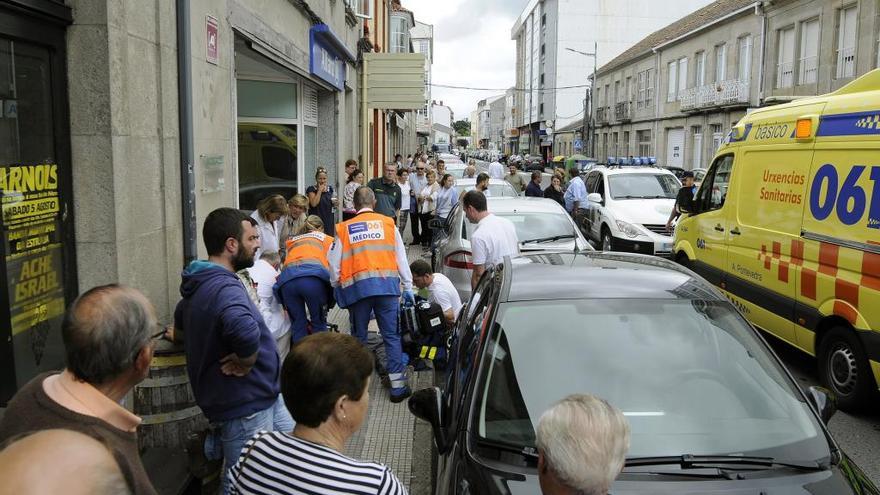 Un vecino de Silleda fallece de forma repentina mientras conducía por el centro de A Bandeira