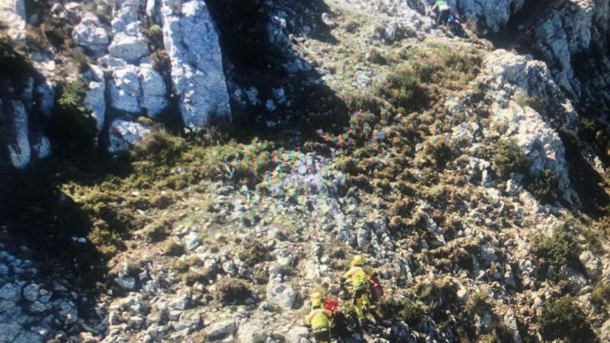 Así fue el espectacular rescate en la Serra de Bèrnia durante la Perimetral de Benissa