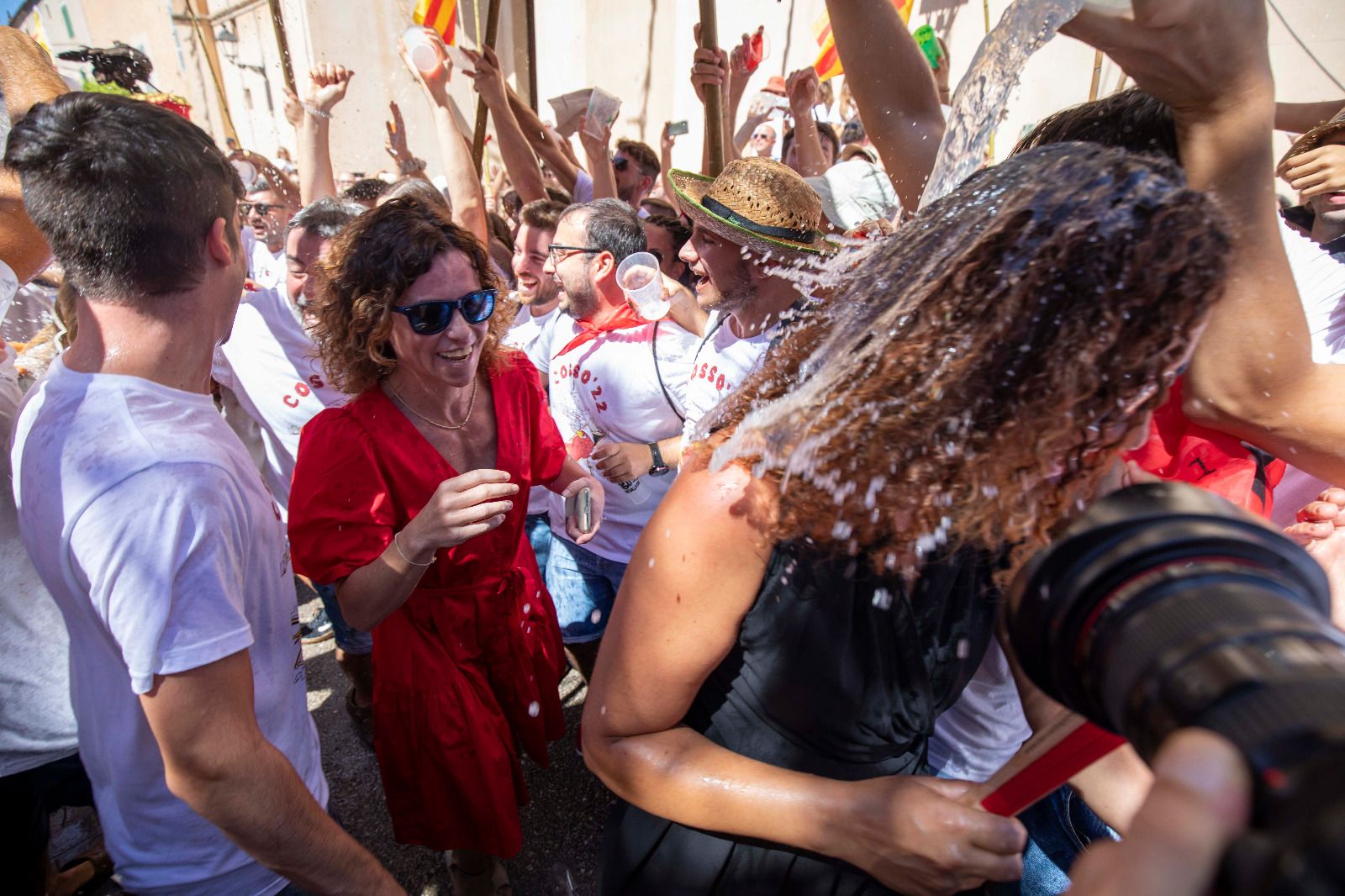 Fiesta del Cosso de Felanitx 2022 | 'Motomami', Sor Estiércol y ‘estelades’, el cóctel festivo del Cosso de Felanitx