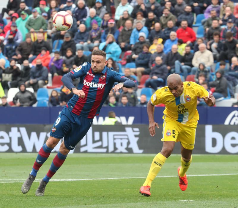 Levante UD - RCD Espanyol, en imágenes