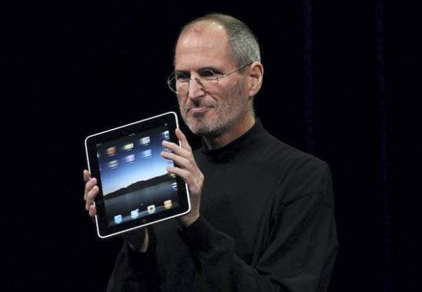 Steve Jobs al frente de Apple