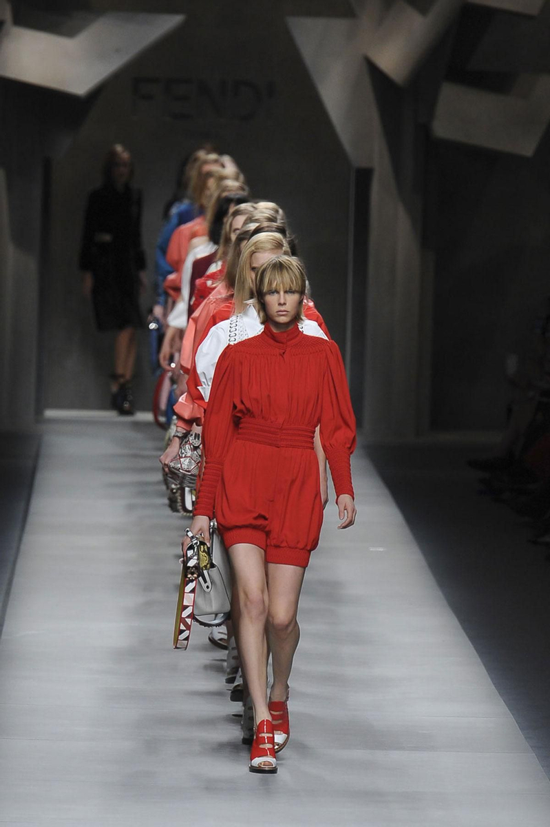 MFW: Fendi Primavera/Verano 2016, carrusel