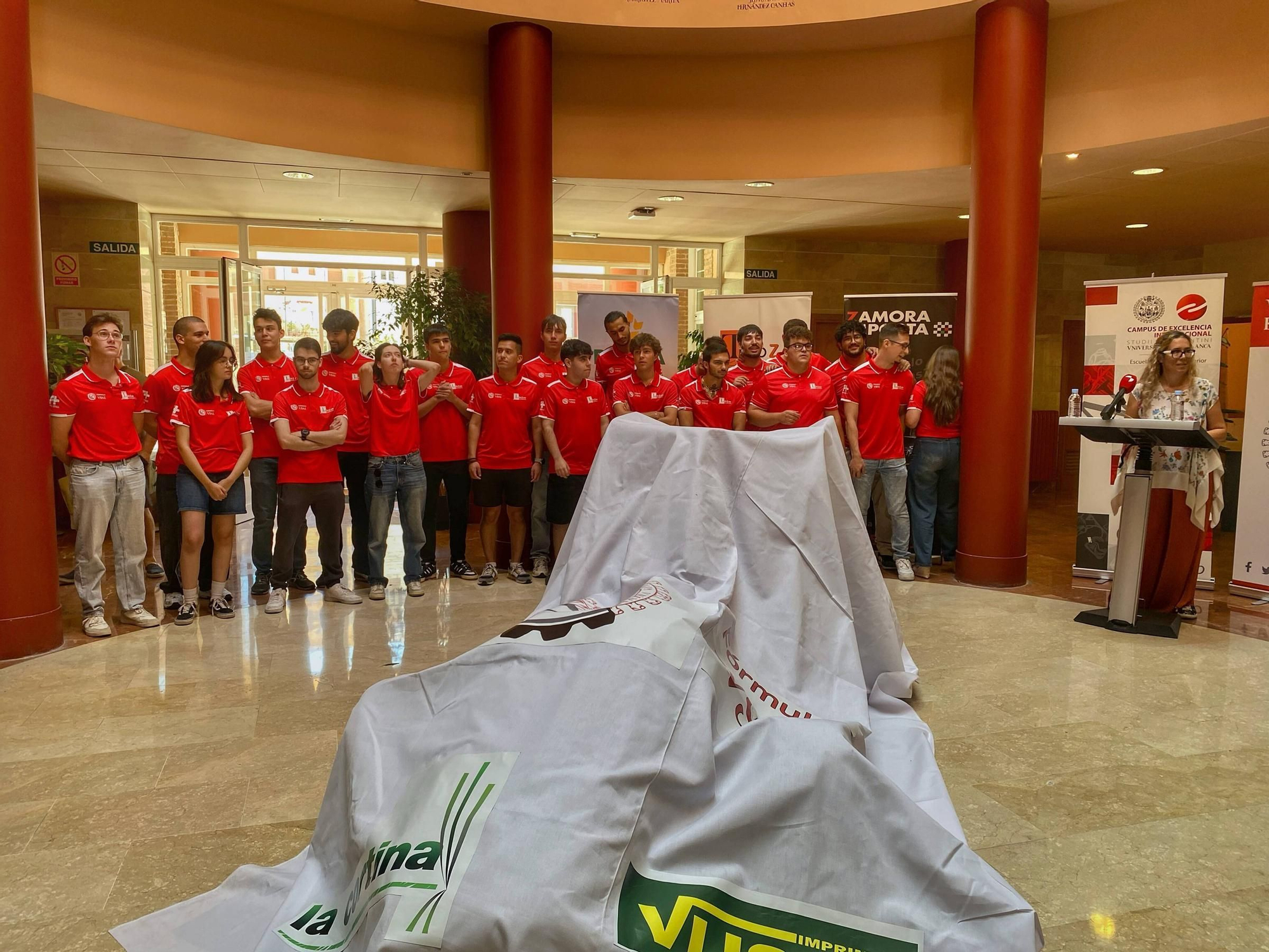 La Escuela Politécnica de Zamora participa con su propio monoplaza en Fórmula Student