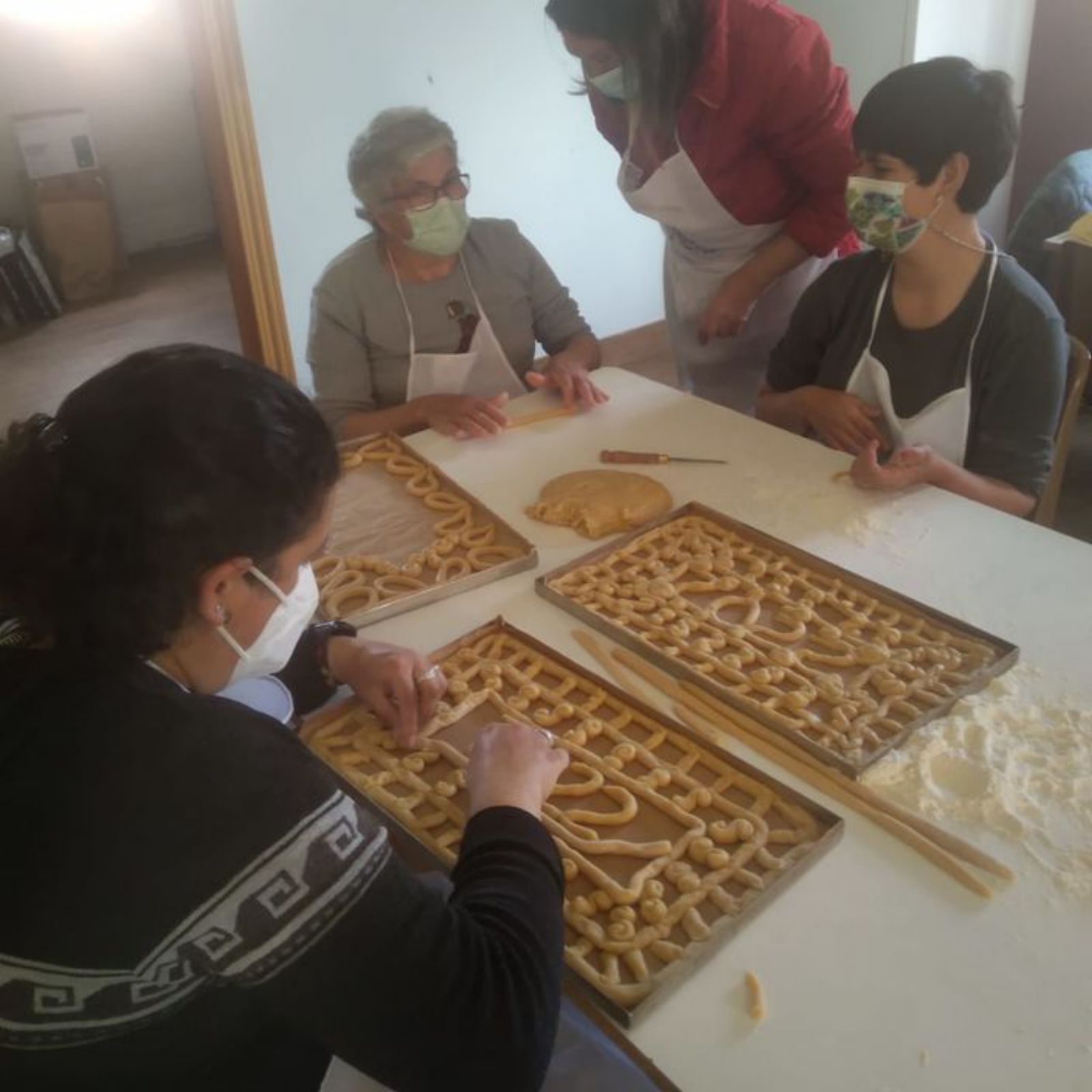 Elaboración de rosquillas en Losacio