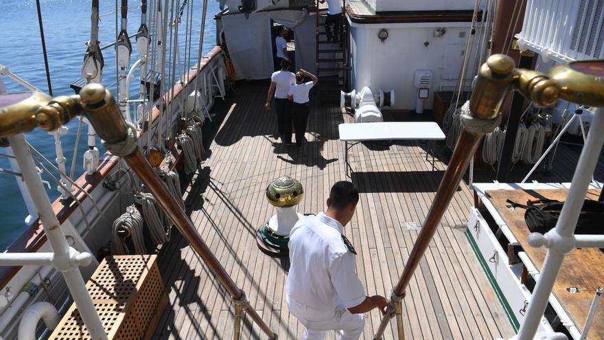 El &#039;Juan Sebastián de Elcano&#039; ya está en A Coruña