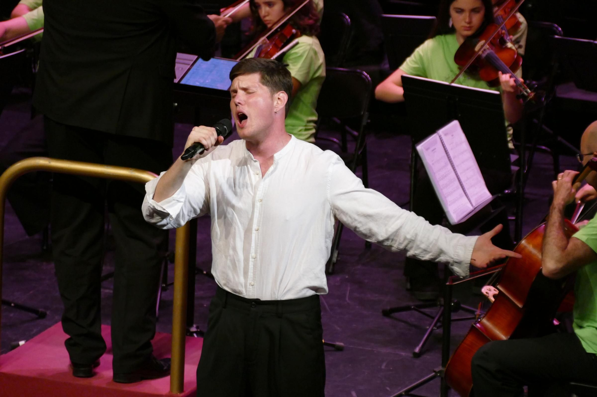 La Jove Orquestra de Figueres i Fredrik Strand emocionen el Teatre El Jardí amb el gran concert de Fires