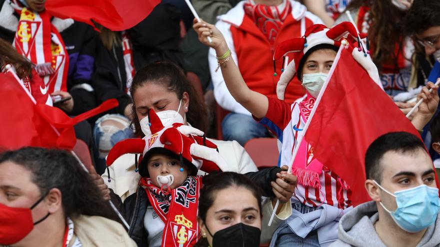 ¿Estuviste en El Molinón durante el derbi? Búscate en esta galería de fotos