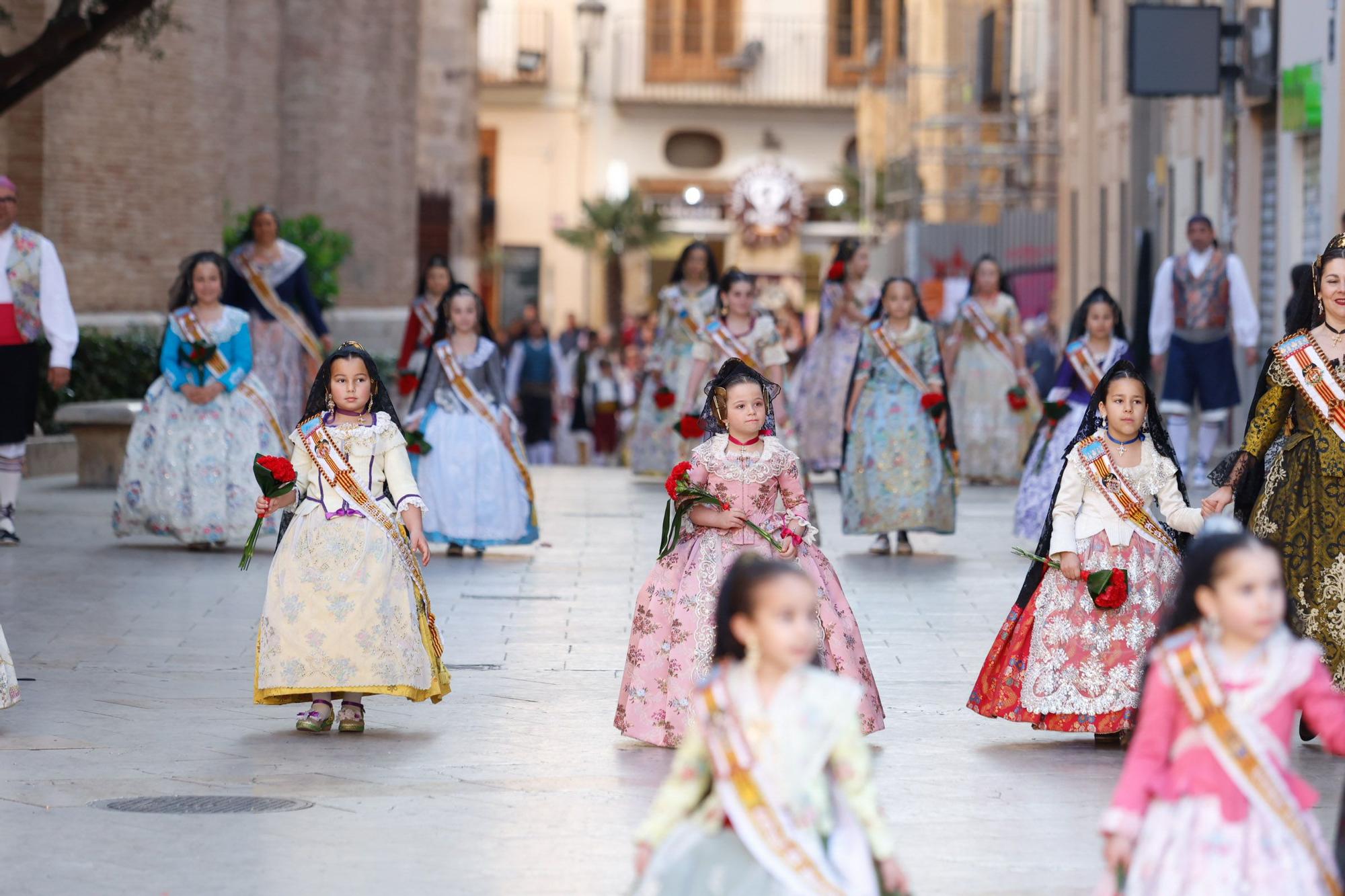 Búscate en el primer día de la Ofrenda en la calle San Vicente entre las 17:00 y las 18:00