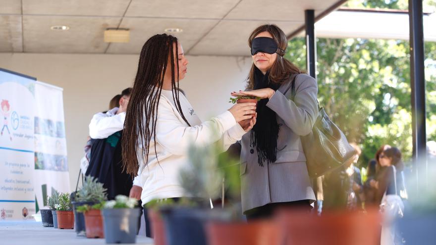 Semana de la ONCE en Córdoba: cerrar los ojos para ver mejor