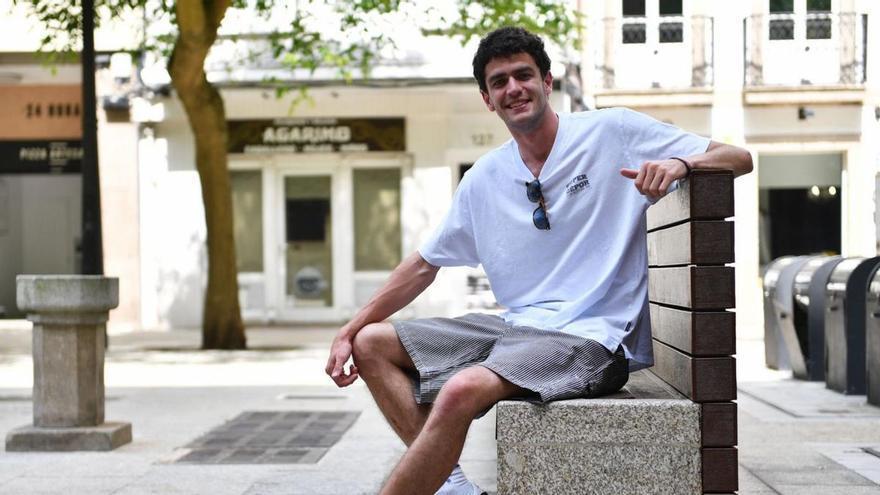 El ‘tiktoker’ que se come la ciudad de A Coruña
