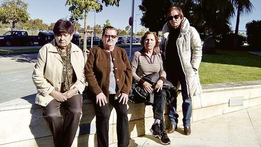 Maria Riva, Trinidad Segura, Rosa Martínez y Teresa Matos.