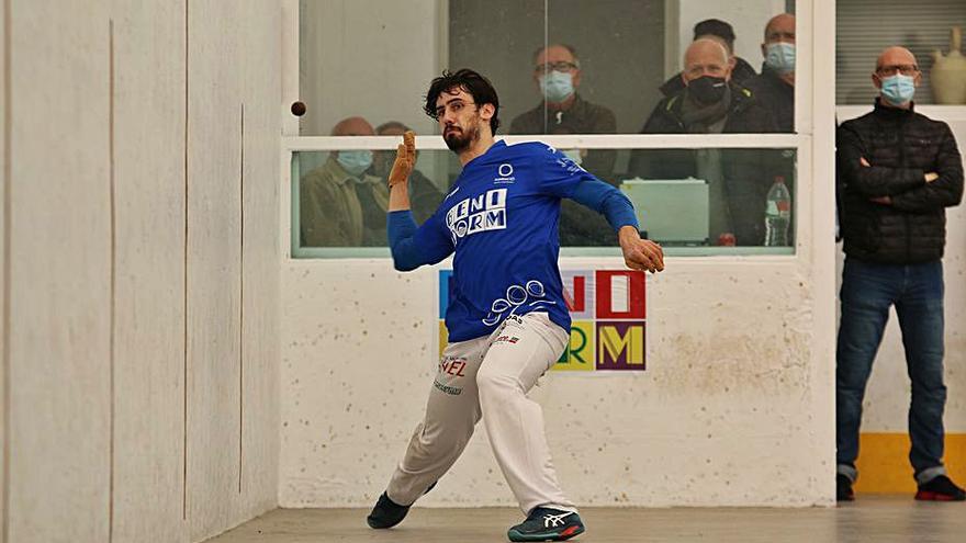 Giner en la final del Trofeu Nadal de Benidorm, el dijous. | FUNPIVAL