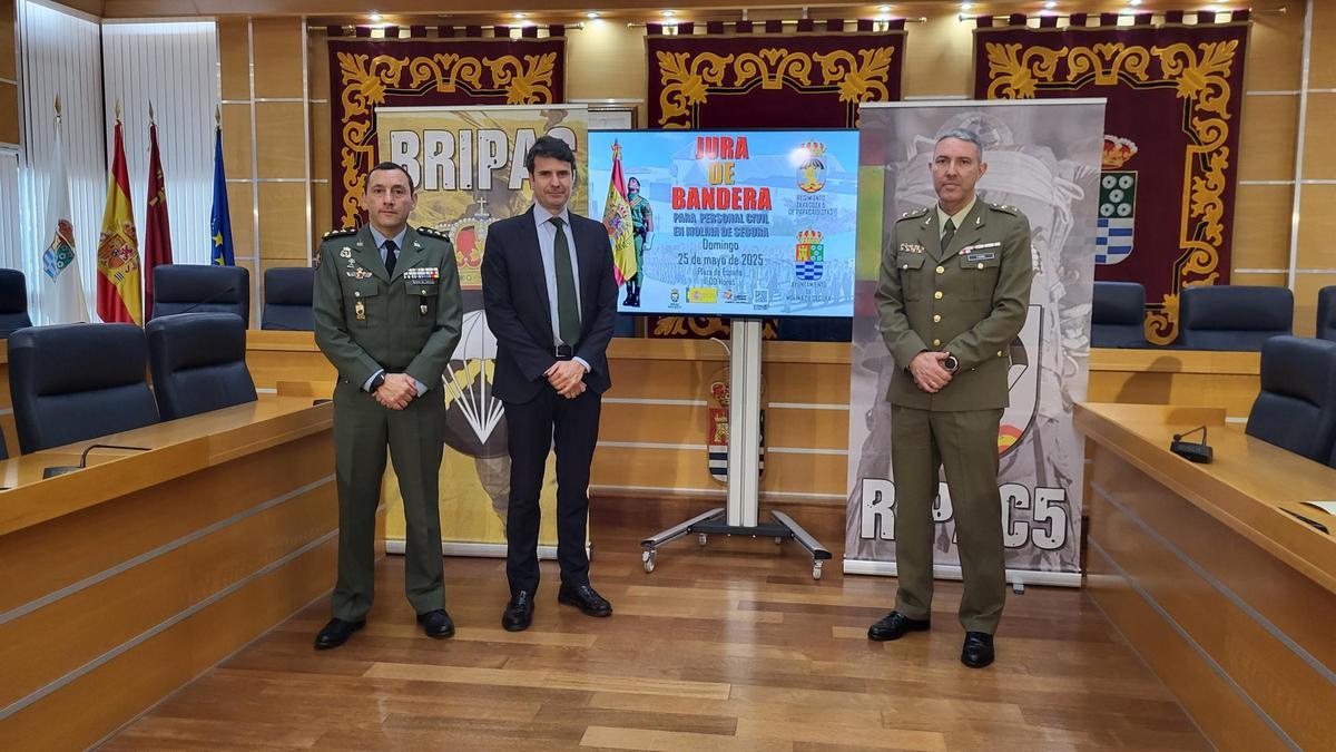 Presentación de la Jura de Bandera de personal civil en Molina de Segura.