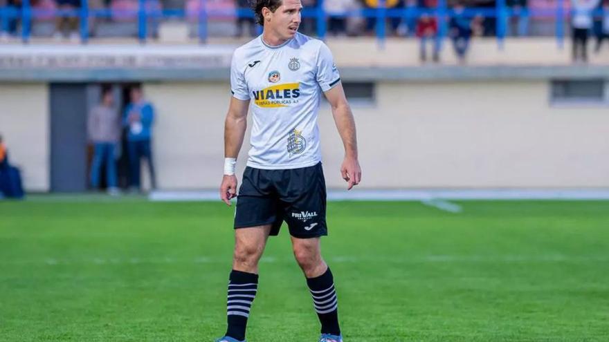 Nacho Ruiz amb la samarreta del Conquense | LEVANTE-EMV