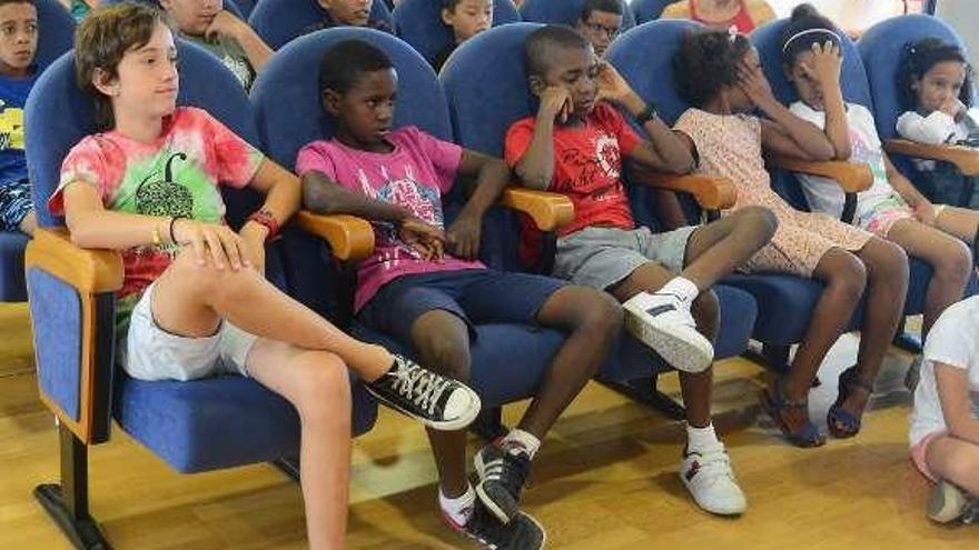 Niños saharauis el año pasado en Moaña. // G.N.