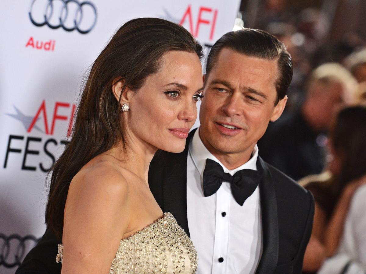 archivo angelina jolie brad pittAngelina Jolie presenta una demanda contra Brad Pitt por agredirle a ella y a sus hijos en un avión privado
