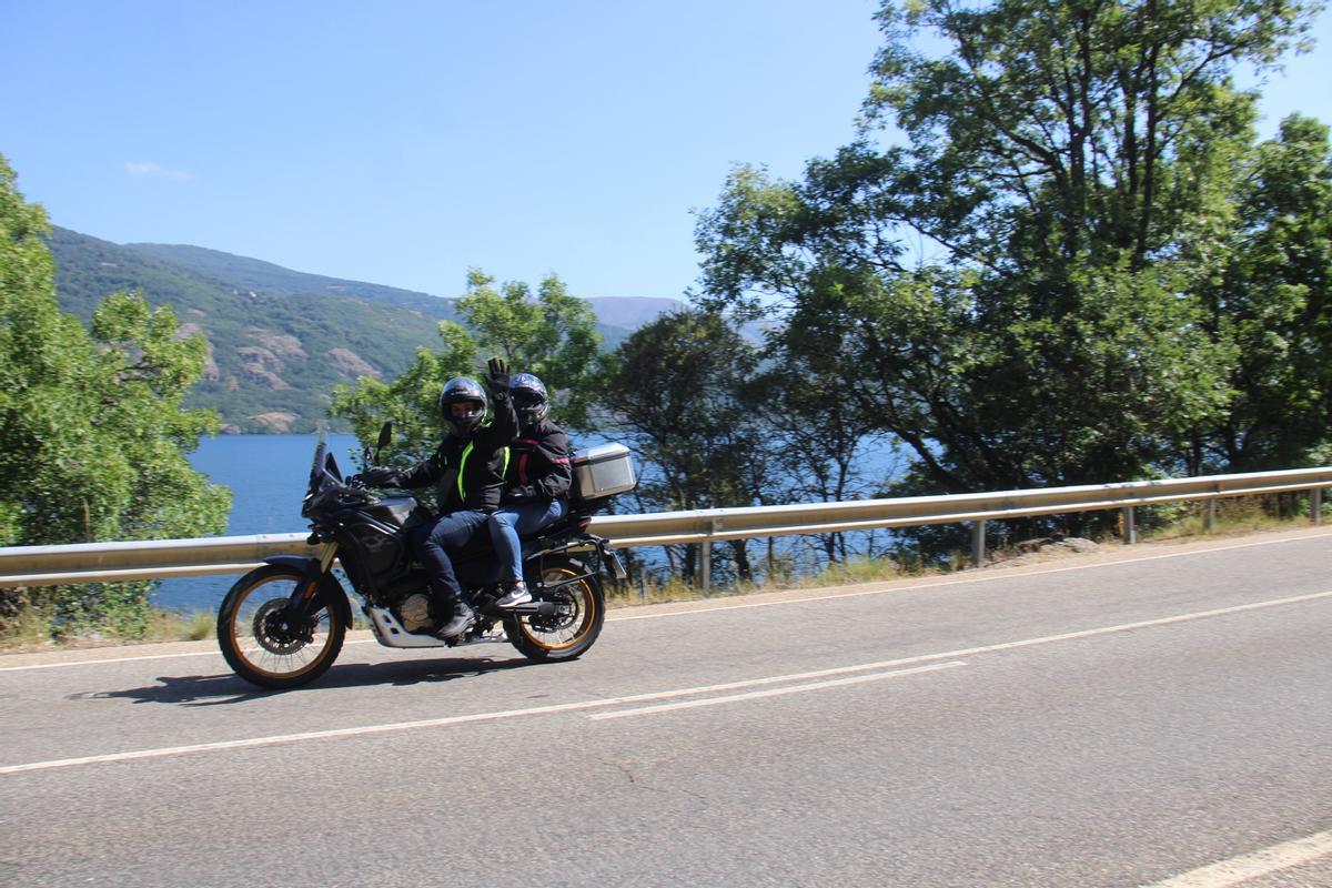 Sanabria despide la multitudinaria concentración de motos