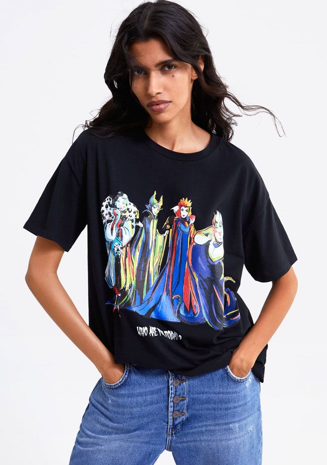 Las villanas de Disney han hecho que esta camiseta de Zara sea la más  vendida del fin de semana - Woman