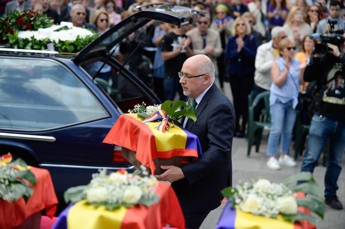 ARUCAS. Entierro de los restos encontrados en el Pozo de Tenoya.  | 24/03/2019 | Fotógrafo: José Carlos Guerra