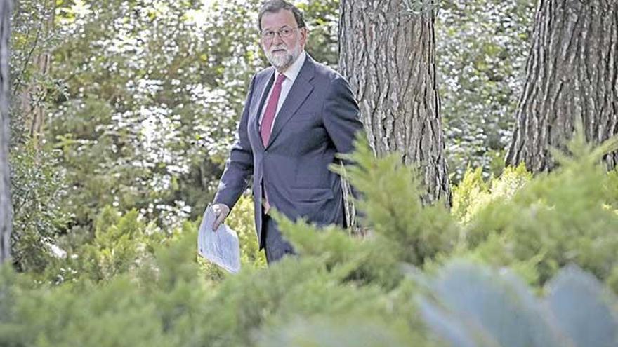 El presidente del Gobierno, Mariano Rajoy, el lunes en Marivent tras despachar con el Rey.