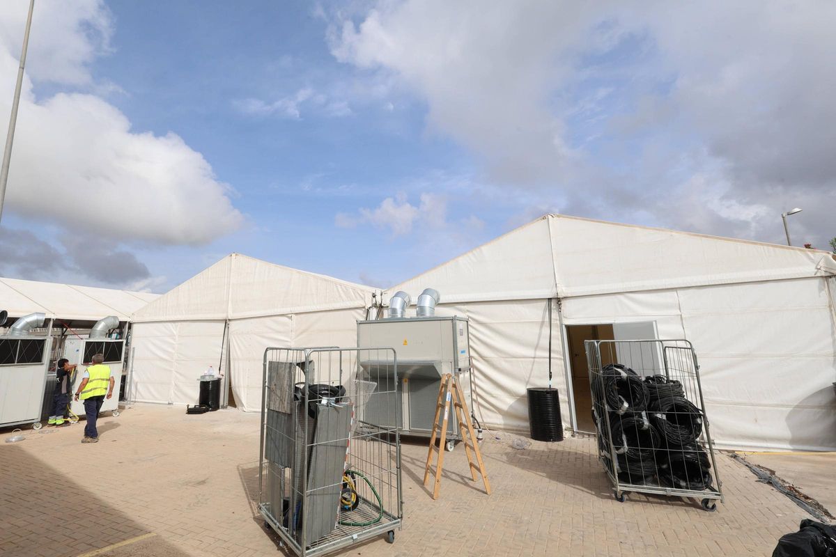 Nuevas carpas para migrantes en Ibiza: 120 camas y 500 metros cuadrados