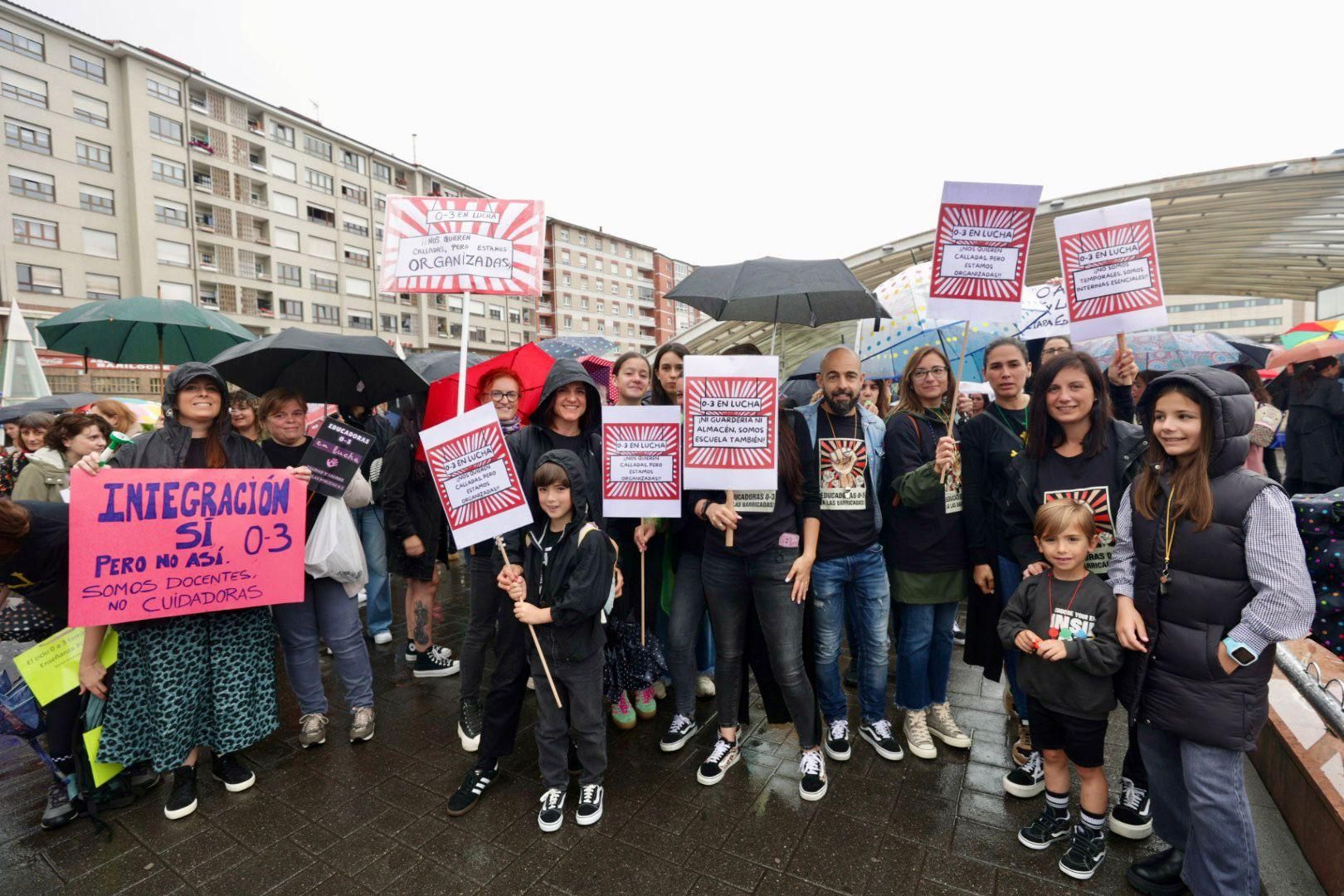 EN IMÁGENES: Así fue la gran manifestación de profesores por la enseñanza pública asturiana
