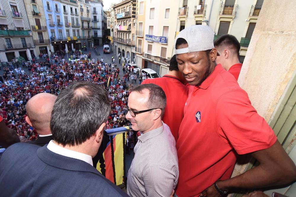 Celebració de l'ICL Manresa a la plaça Major