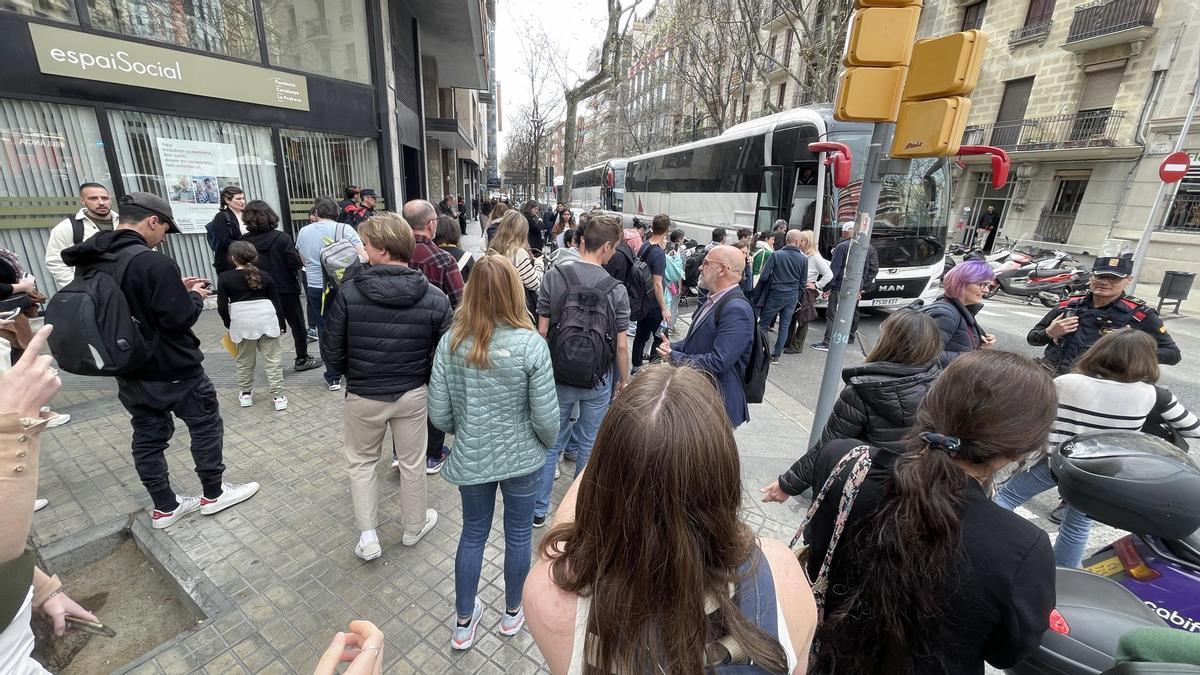 Evacuados 111 pasajeros de un AVE averiado en Barcelona-Sants