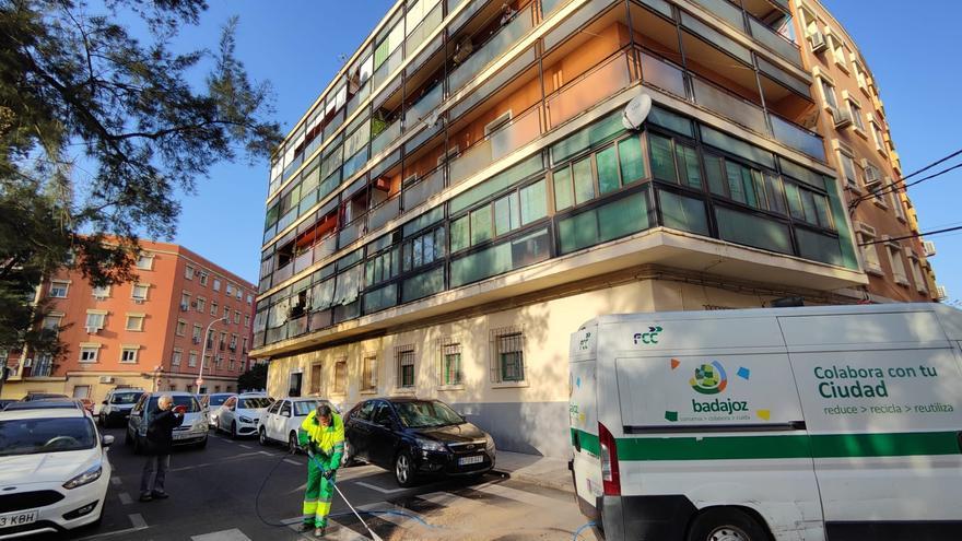 Un hombre de 80 años fallece al precipitarse desde un cuarto piso en Badajoz