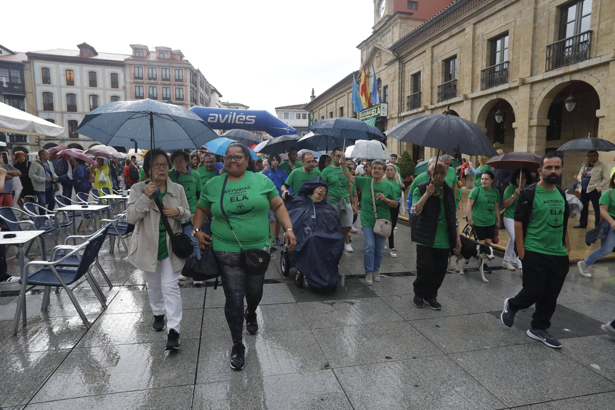 EN IMÁGENES: la Marcha contra el ELA en Avilés