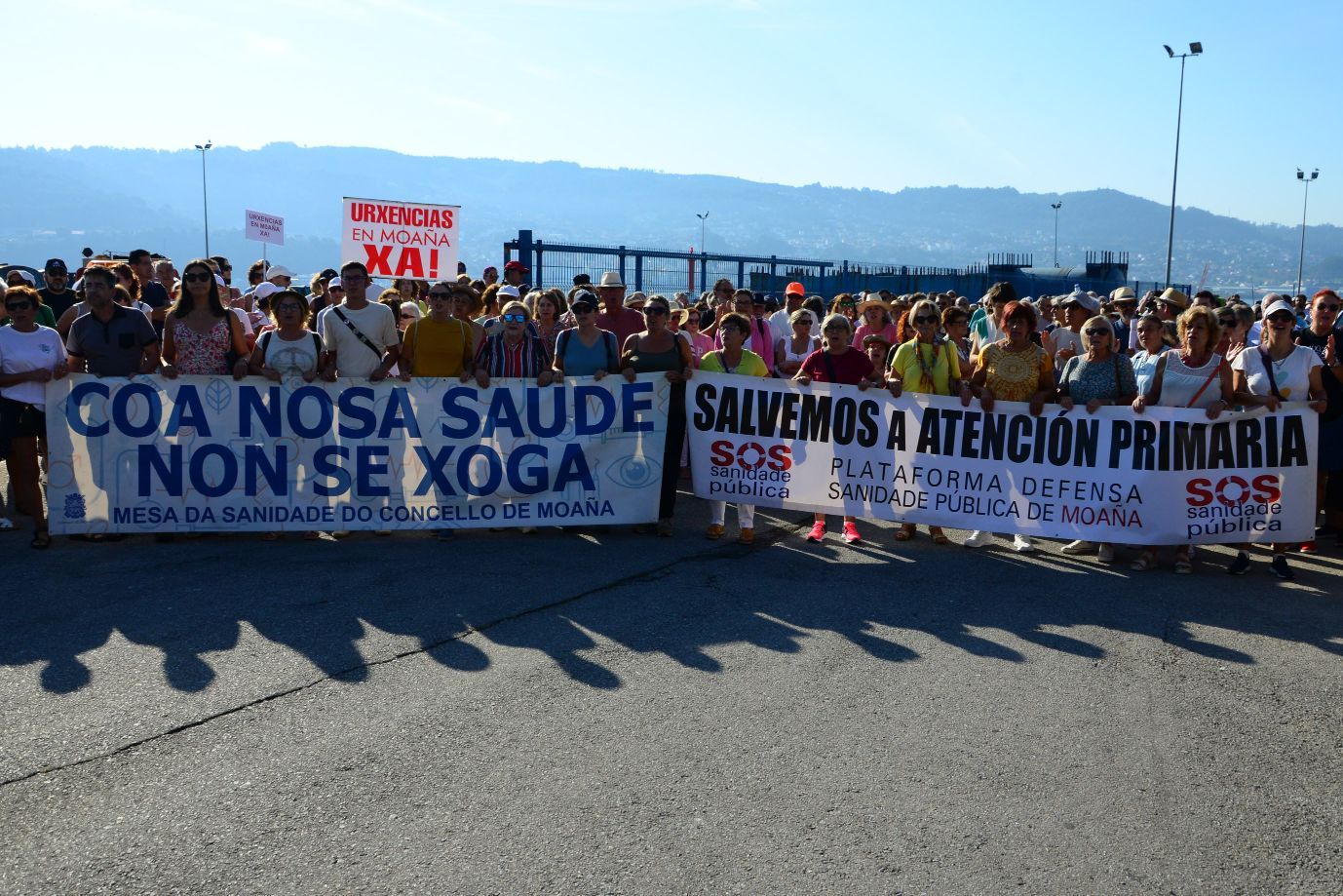 Moaña planta el grito en la calle: "Coa nosa saúde non se xoga"