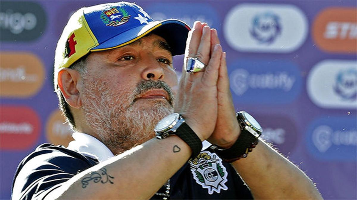 Maradona renuncia como entrenador de Gimnasia y Esgrima La Plata