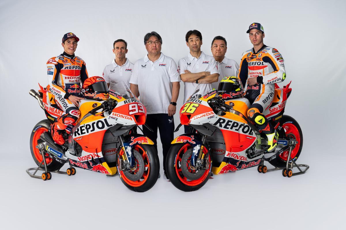 Marc Márquez y su nuevo compañero en el equipo Repsol Honda, Joan Mir.