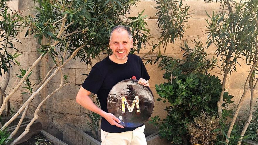 Jordi Santasusagna puja a escena l’obra teatral premiada a Manacor