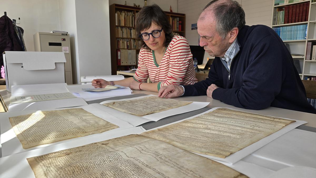 Alguns dels documents en l'acte de donació