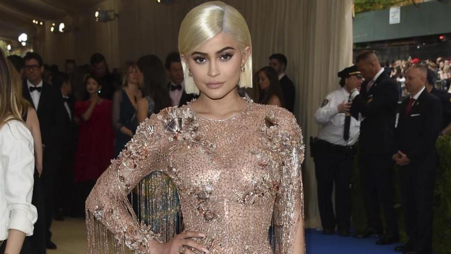 Kylie Jenner, la pequeña del clan Kardashian, embarazada